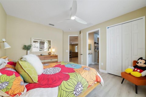 Villa ou maison à vendre à Poinciana, Floride: 3 chambres, 201.32 m2 № 2411381 - photo 25