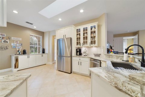 Villa ou maison à vendre à Poinciana, Floride: 3 chambres, 201.32 m2 № 2411381 - photo 14