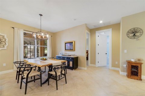 Villa ou maison à vendre à Poinciana, Floride: 3 chambres, 201.32 m2 № 2411381 - photo 16