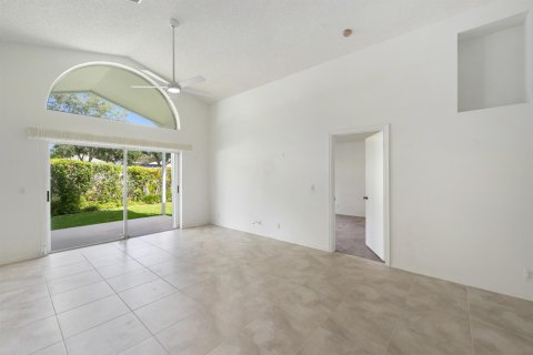 Villa ou maison à vendre à Jupiter, Floride: 3 chambres, 132.11 m2 № 2250004 - photo 20