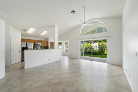 Villa ou maison à vendre à Jupiter, Floride: 3 chambres, 132.11 m2 № 2250004 - photo 14