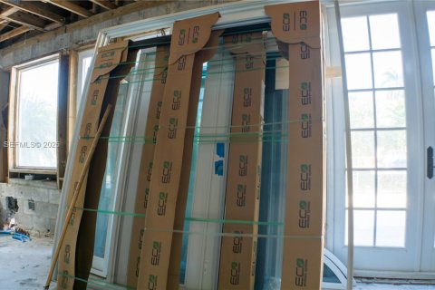 House in Fort Lauderdale, Florida 4 bedrooms, 351.54 sq.m. № 1993654 - photo 16