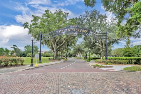 House in Winter Park, Florida 3 bedrooms, 171.22 sq.m. № 1905756 - photo 11