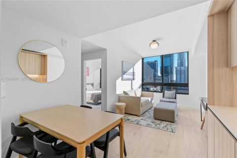 Condo in Miami, Florida, 2 bedrooms  № 1997503