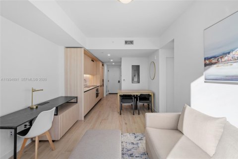 Condo in Miami, Florida, 2 bedrooms № 1997503 - photo 7