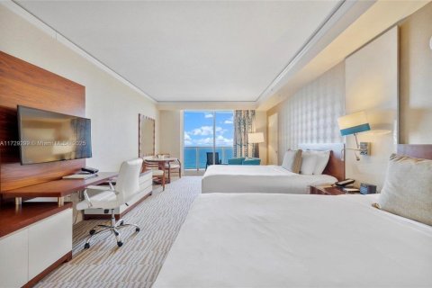 Condo in Sunny Isles Beach, Florida, 2 bedrooms  № 1865126 - photo 17