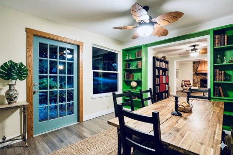 House in Altamonte Springs, Florida 4 bedrooms, 192.68 sq.m. № 2393642 - photo 19