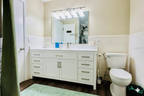 House in Altamonte Springs, Florida 4 bedrooms, 192.68 sq.m. № 2393642 - photo 27