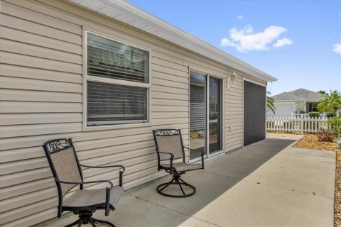 House in The Villages, Florida 2 bedrooms, 107.4 sq.m. № 1856253 - photo 8