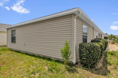 House in The Villages, Florida 2 bedrooms, 107.4 sq.m. № 1856253 - photo 23