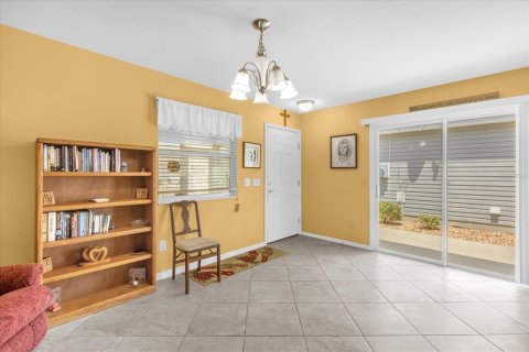 House in The Villages, Florida 2 bedrooms, 107.4 sq.m. № 1856253 - photo 11