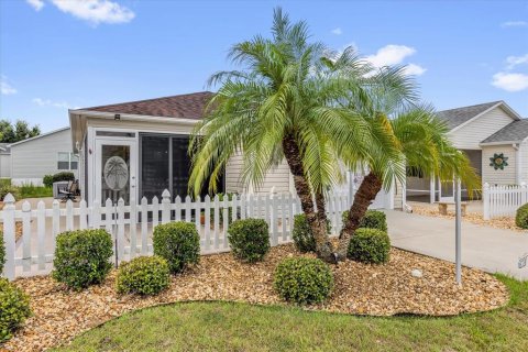 House in The Villages, Florida 2 bedrooms, 107.4 sq.m. № 1856253 - photo 6