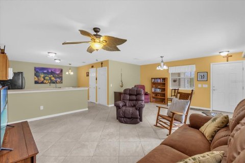 House in The Villages, Florida 2 bedrooms, 107.4 sq.m. № 1856253 - photo 13