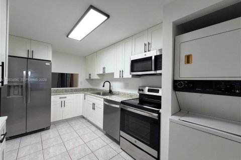 Condominio en venta en Plantation, Florida, 2 dormitorios, 104.98 m2 № 2055746 - foto 8