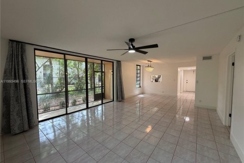 Condominio en Plantation, Florida, 2 dormitorios  № 2055746