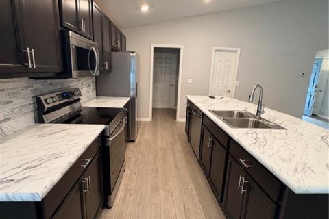 Villa ou maison à louer à Ocala, Floride: 3 chambres, 143.16 m2 № 2408070 - photo 2