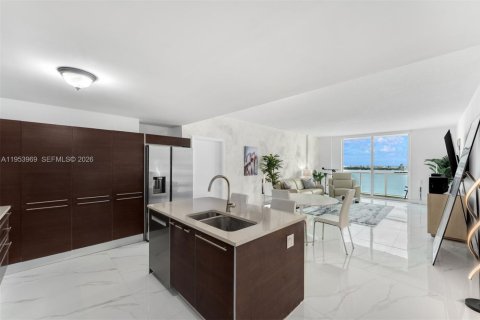 Купить кондоминиум в Майами, Флорида 2 спальни, 130.06м2, № 2153300 - фото 3