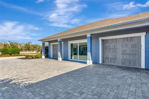 Купить виллу или дом в Майкка Сити, Флорида 15 комнат, 447.32м2, № 2329089 - фото 5