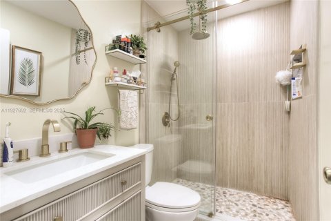 Townhouse in Miami, Florida 3 bedrooms, 126.35 sq.m. № 1987809 - photo 10