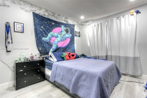 Townhouse in Miami, Florida 3 bedrooms, 126.35 sq.m. № 1987809 - photo 7