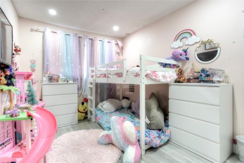 Townhouse in Miami, Florida 3 bedrooms, 126.35 sq.m. № 1987809 - photo 8