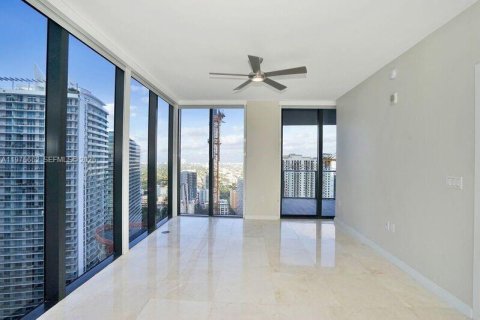 Condo in Miami, Florida, 2 bedrooms  № 2040426 - photo 17