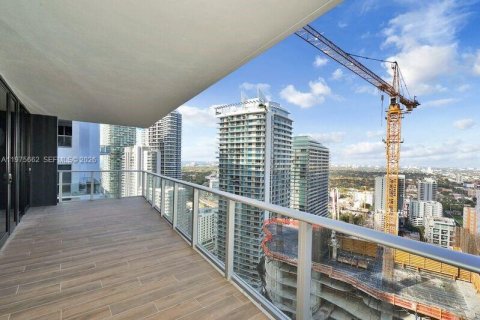 Condo in Miami, Florida, 2 bedrooms  № 2040426 - photo 28