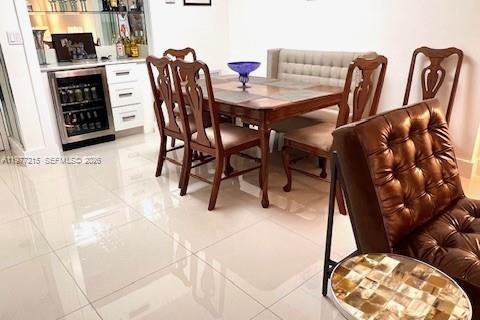 Condo in Hollywood, Florida, 1 bedroom  № 2041628 - photo 12