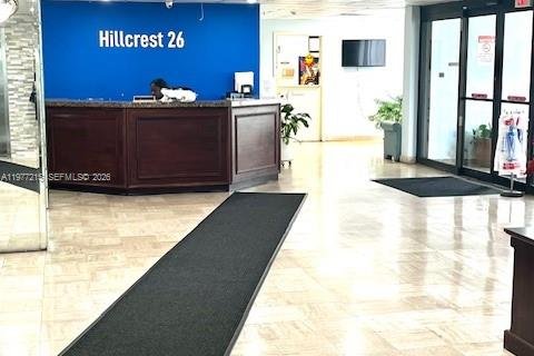 Condo in Hollywood, Florida, 1 bedroom  № 2041628 - photo 25