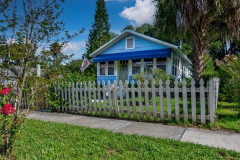 Villa ou maison à louer à Mount Dora, Floride: 2 chambres, 91.42 m2 № 1809908 - photo 1