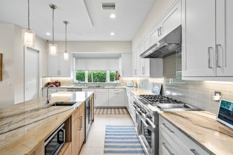 Villa ou maison à louer à Boynton Beach, Floride: 6 chambres, 374.3 m2 № 2155127 - photo 10