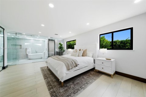 Villa ou maison à louer à Miami, Floride: 4 chambres, 268.12 m2 № 1973974 - photo 10