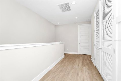 Adosado en venta en Four Corners, Florida, 3 dormitorios, 154.12 m2 № 2125463 - foto 13