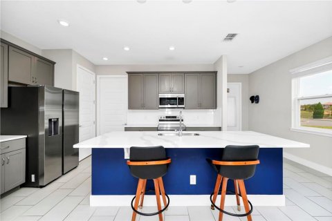 Adosado en venta en Four Corners, Florida, 3 dormitorios, 154.12 m2 № 2125463 - foto 5