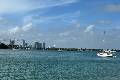 Copropriété à louer à Miami Beach, Floride: 1 chambre, 63.82 m2 № 1963568 - photo 19