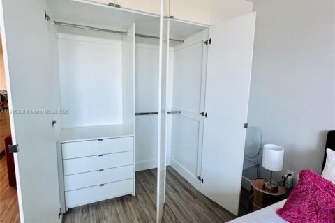 Copropriété à louer à Miami Beach, Floride: 1 chambre, 63.82 m2 № 1963568 - photo 16