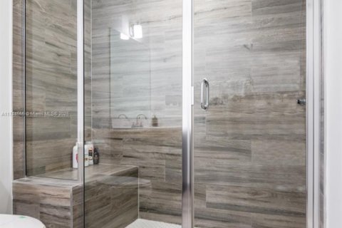 Commercial property in Miami, Florida № 1957565 - photo 17