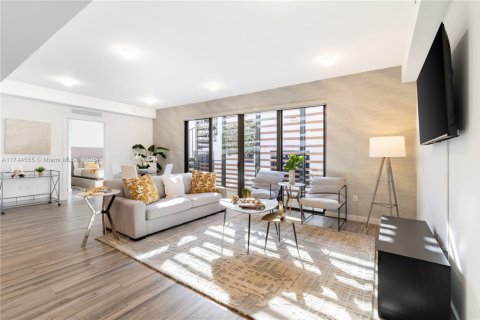 Commercial property in Miami, Florida № 1957565 - photo 2