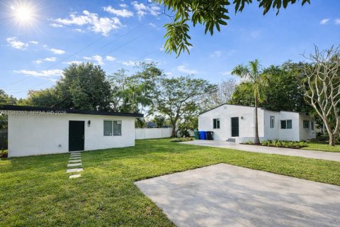 Casa en Fort Lauderdale, Florida 5 dormitorios, 226.77 m2 № 2005149