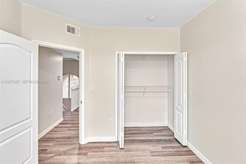 Adosado en alquiler en Pembroke Pines, Florida, 3 dormitorios, 131.55 m2 № 2044672 - foto 27