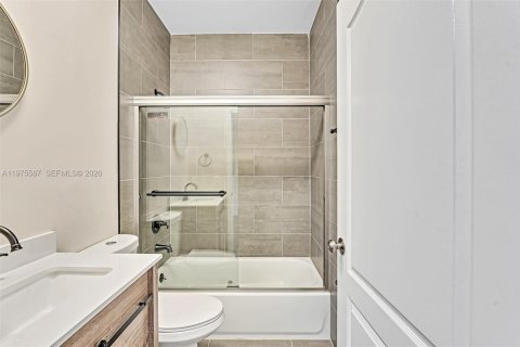 Adosado en alquiler en Pembroke Pines, Florida, 3 dormitorios, 131.55 m2 № 2044672 - foto 30