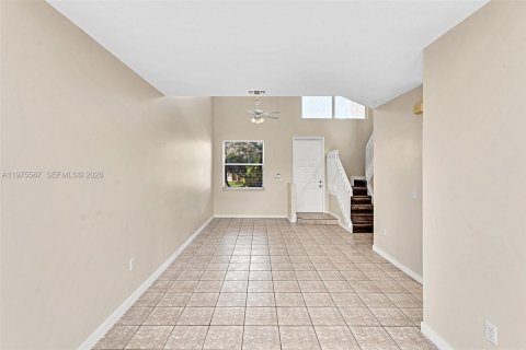 Adosado en alquiler en Pembroke Pines, Florida, 3 dormitorios, 131.55 m2 № 2044672 - foto 7
