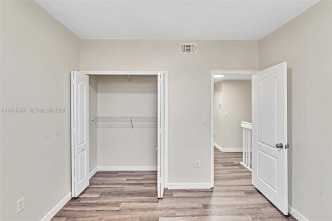 Adosado en alquiler en Pembroke Pines, Florida, 3 dormitorios, 131.55 m2 № 2044672 - foto 25