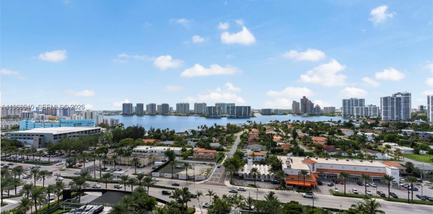 Condo in Sunny Isles Beach, Florida, 2 bedrooms № 2081319