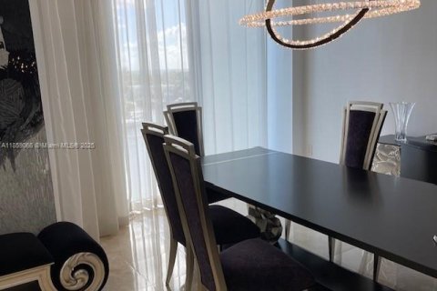 Copropriété à louer à Aventura, Floride: 2 chambres, 276.85 m2 № 1960943 - photo 11