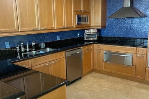 Copropriété à louer à Aventura, Floride: 2 chambres, 276.85 m2 № 1960943 - photo 18