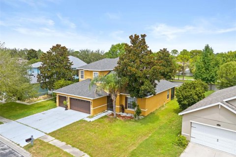 House in Spring Hill, Florida 4 bedrooms, 255.39 sq.m. № 2259237 - photo 9