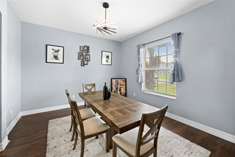 House in Spring Hill, Florida 4 bedrooms, 255.39 sq.m. № 2259237 - photo 14