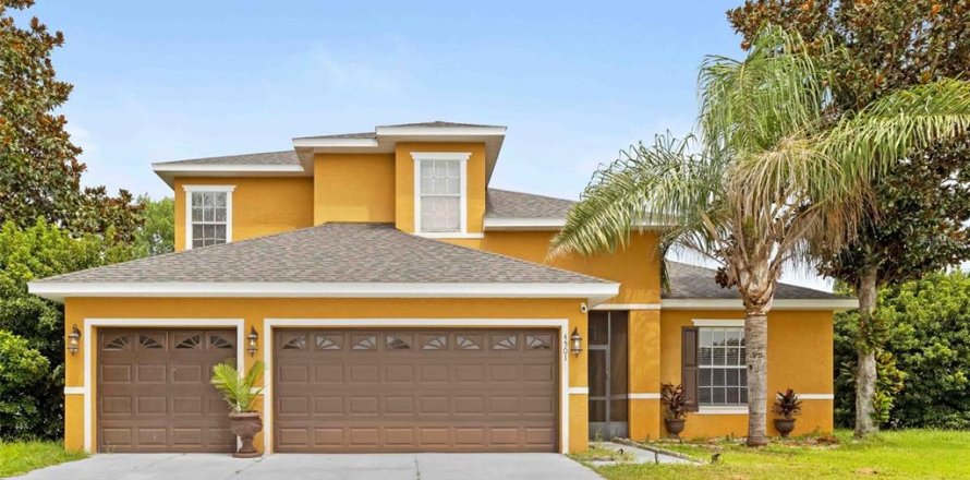 House in Spring Hill, Florida 4 bedrooms, 255.39 sq.m. № 2259237