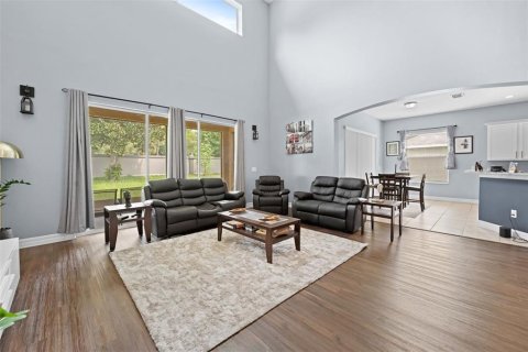House in Spring Hill, Florida 4 bedrooms, 255.39 sq.m. № 2259237 - photo 5